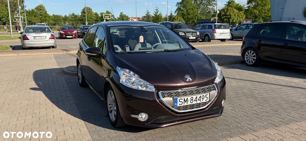 Peugeot 208 1.4 VTi Allure - 1