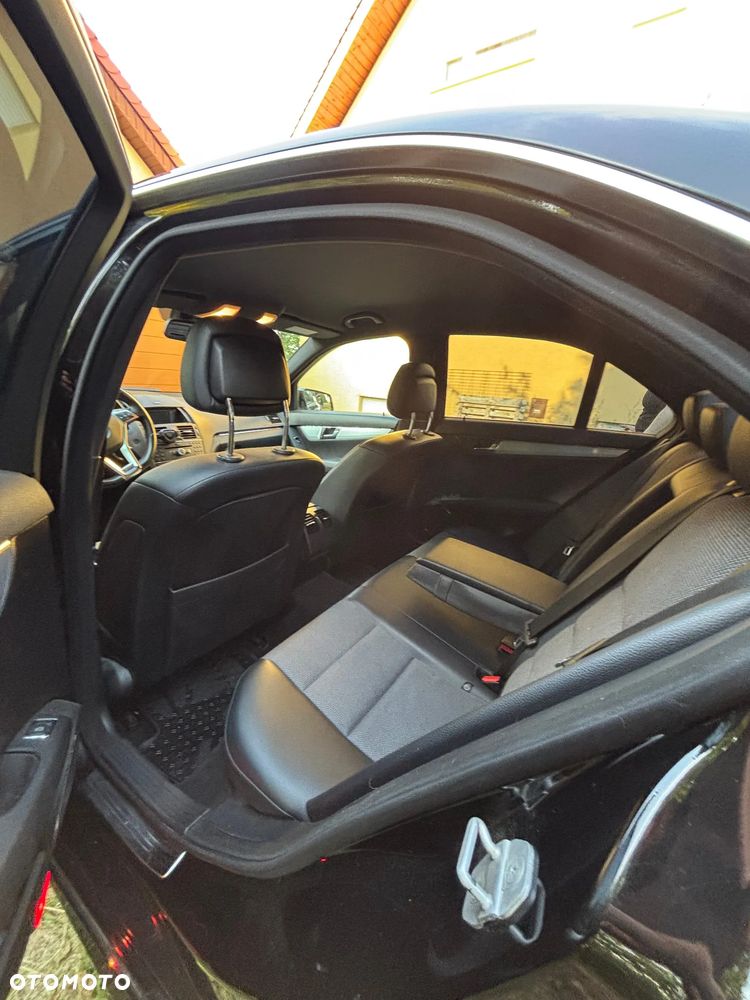 Mercedes-Benz Klasa C 280 7G-TRONIC Avantgarde - 7