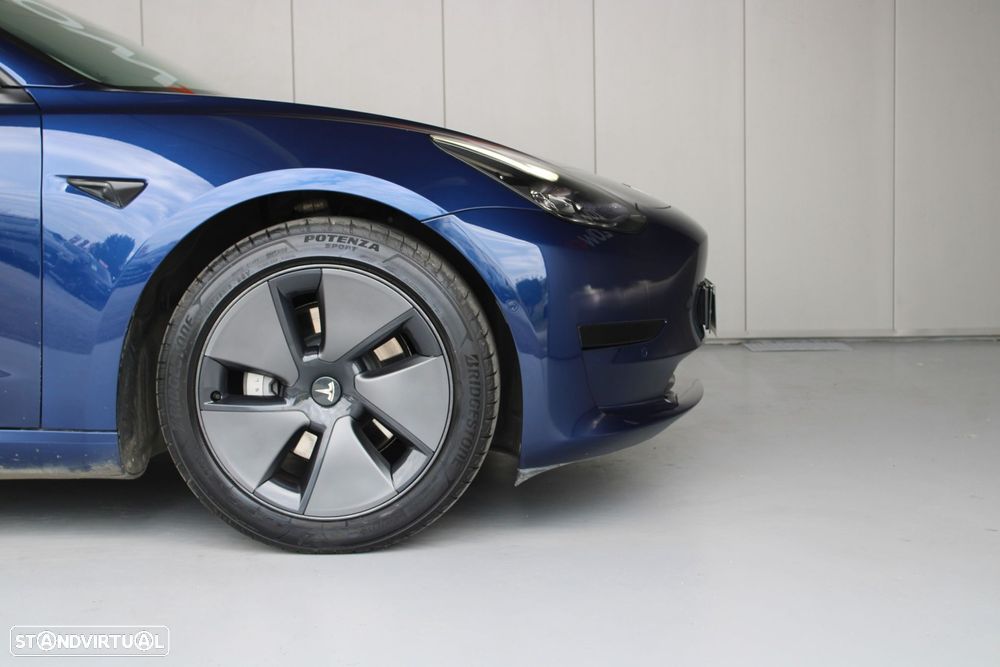Tesla Model 3 Standard Range Plus RWD - 32