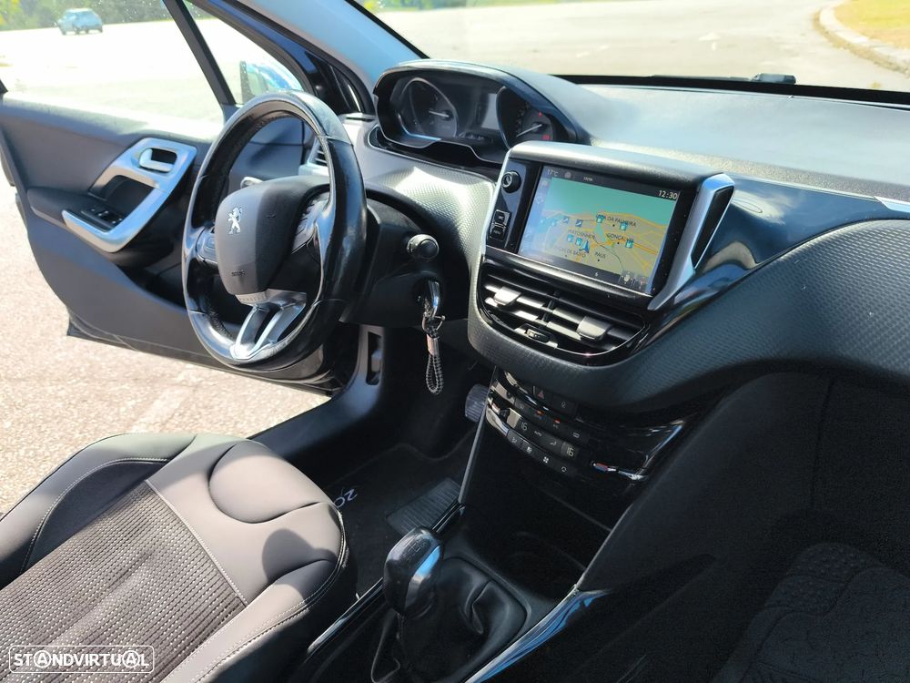 Peugeot 2008 1.2 PureTech Active - 3
