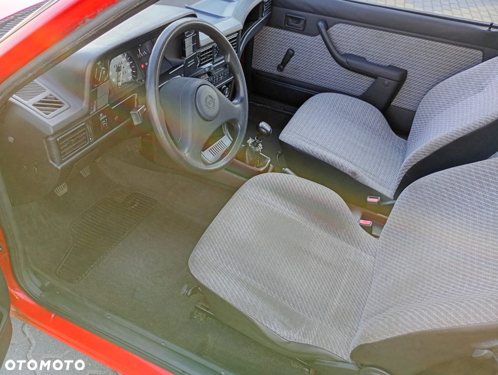 Opel Kadett 1.4 LS - 17