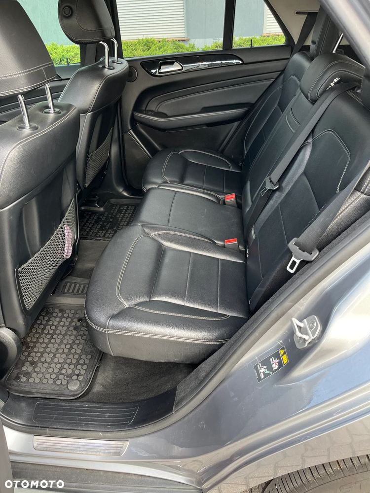 Mercedes-Benz ML - 14