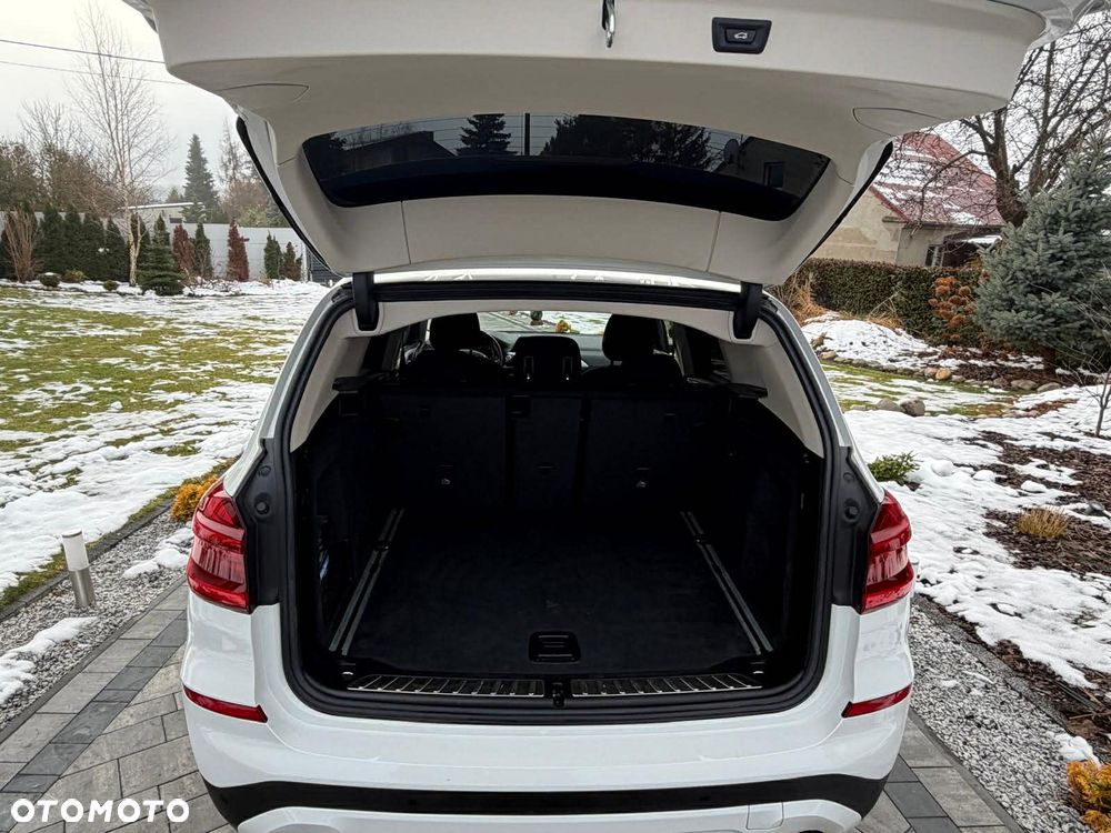 BMW X3 xDrive20i GPF Advantage - 7
