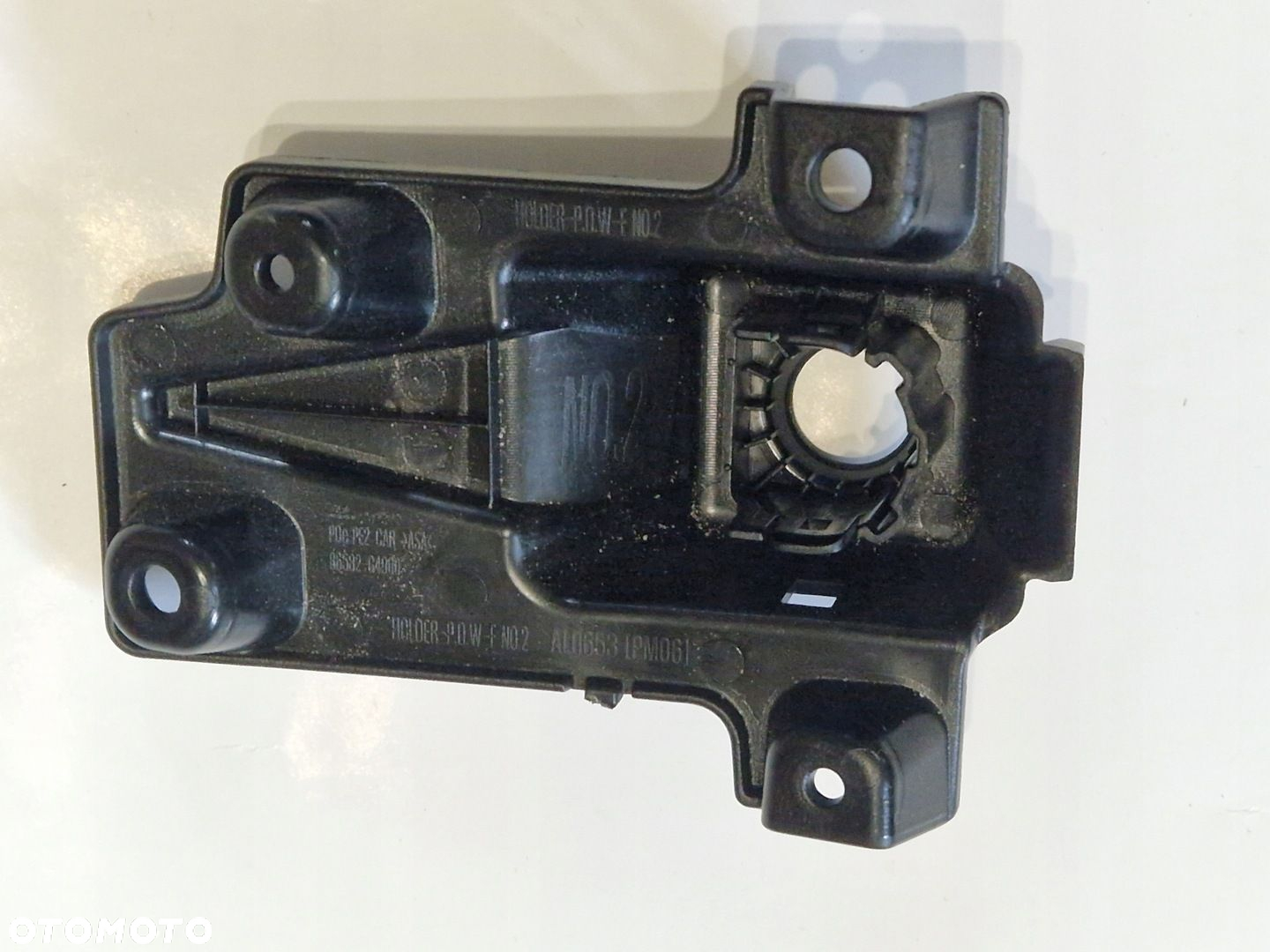 Hyundai i30 III Koszyk Uchwyt Mocowanie Czujnika parkowania 86582-G4900 OE - 2