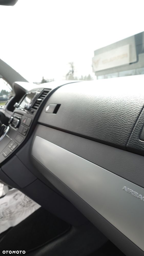 Volkswagen Multivan - 15