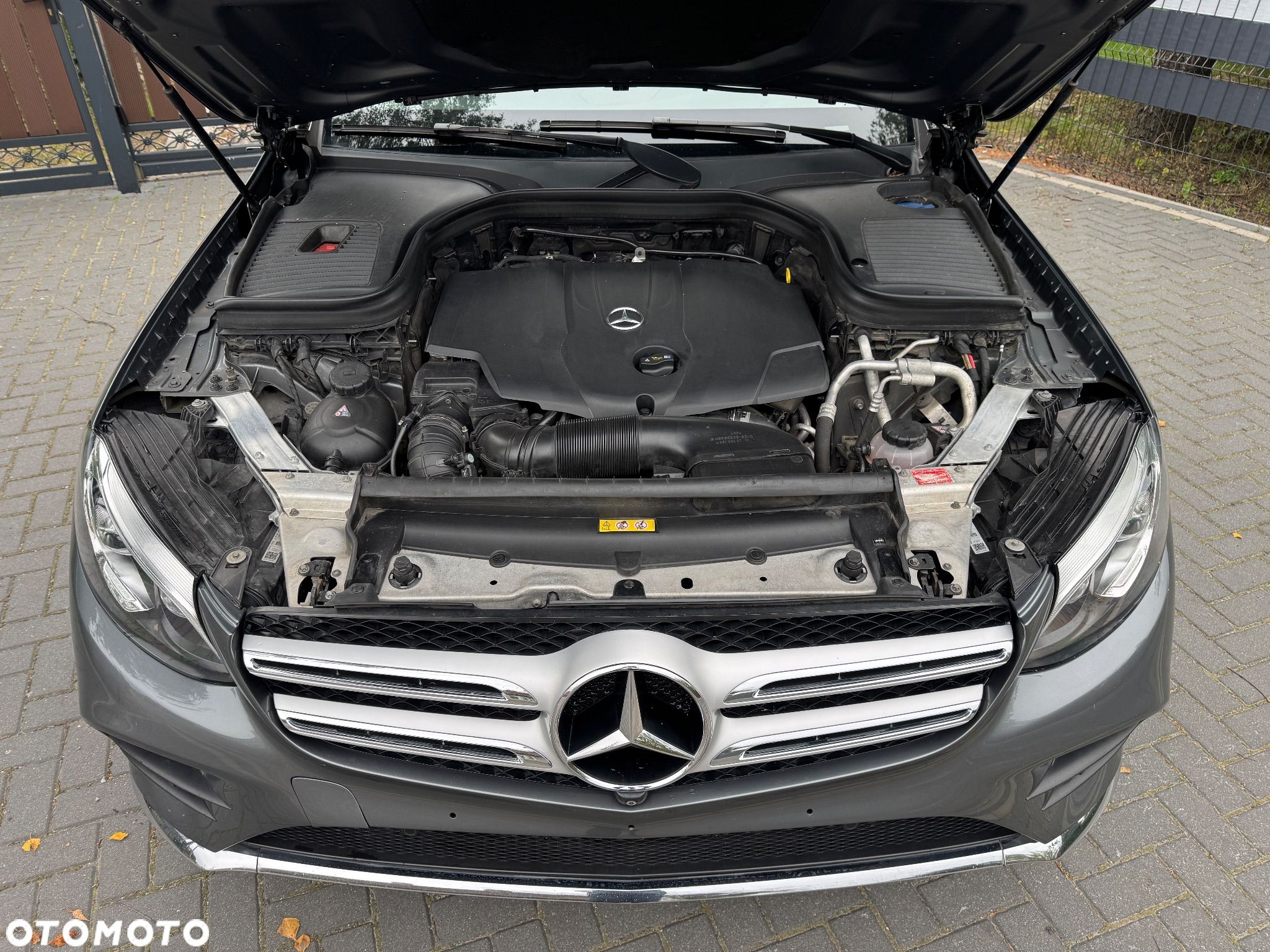 Mercedes-Benz GLC 250 d 4Matic 9G-TRONIC AMG Line - 26