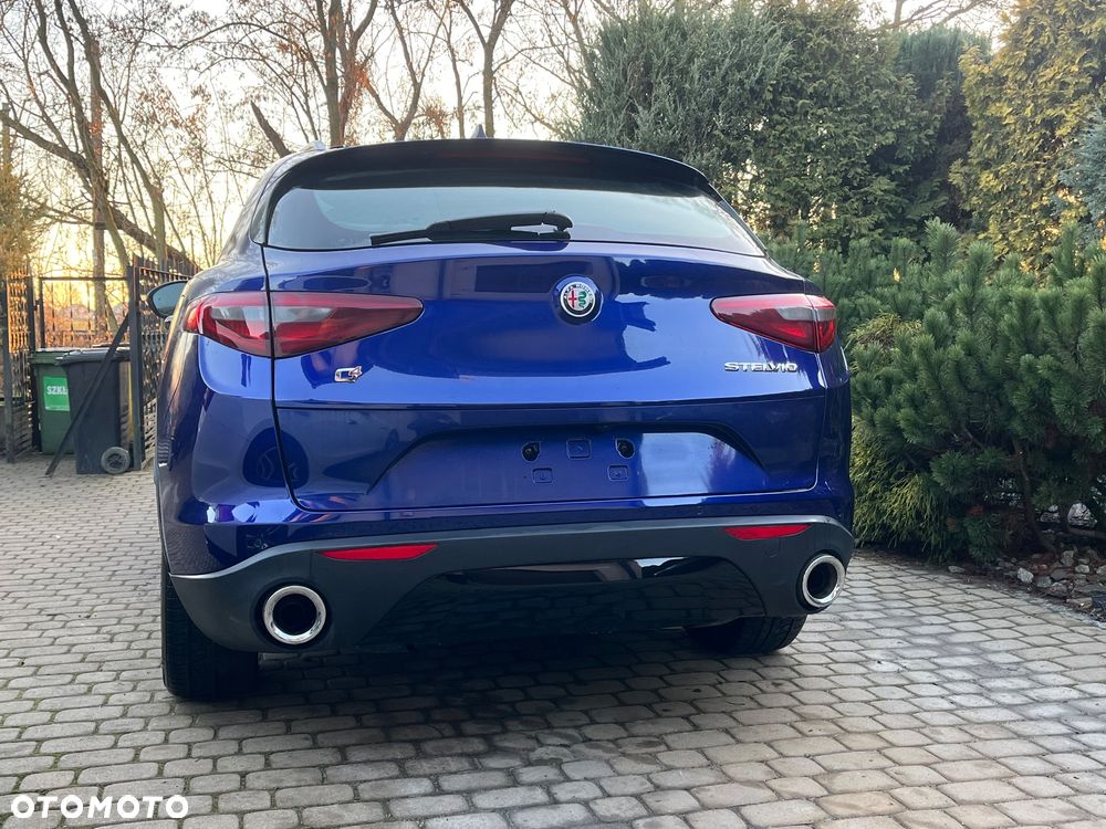 Alfa Romeo Stelvio 2.0 Turbo 16V AT8-Q4 Sprint - 17