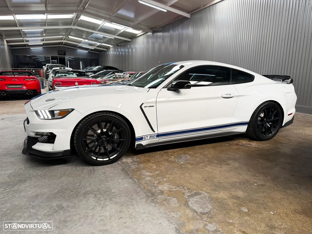 Ford Mustang - 3