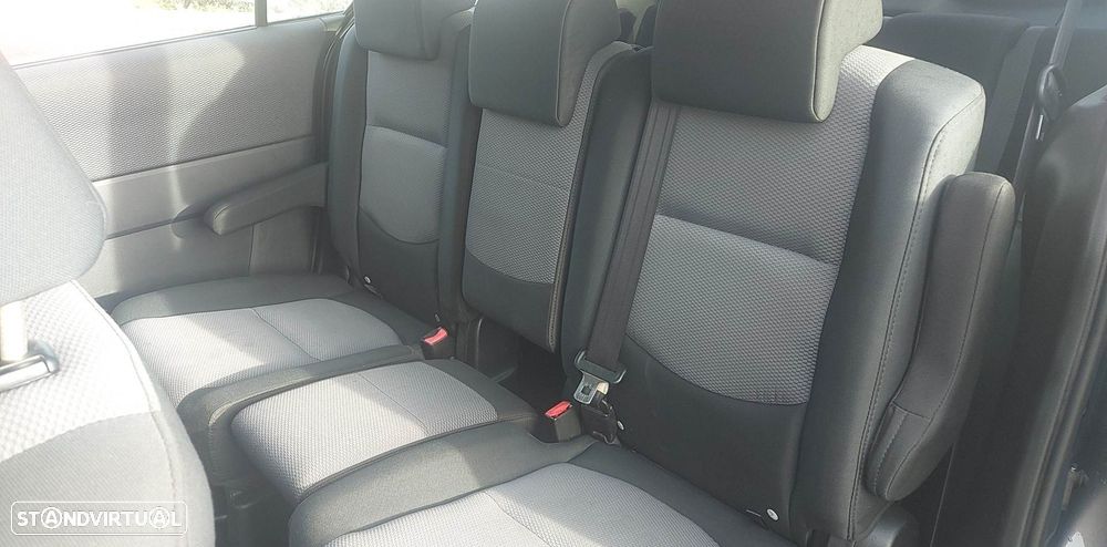 Mazda 5 MZR-CD 2.0 Comfort - 14