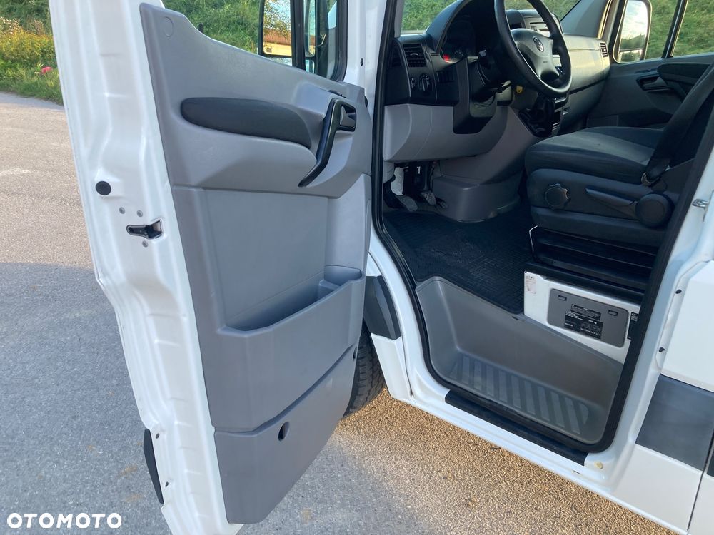 Volkswagen Crafter - 13