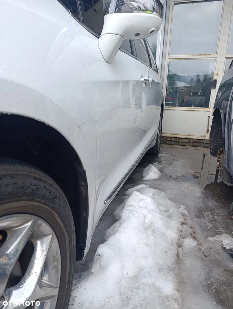 Chrysler Pacifica - 25