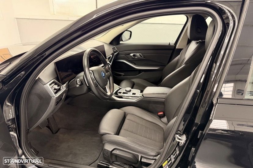 BMW 320 e Touring Auto - 19