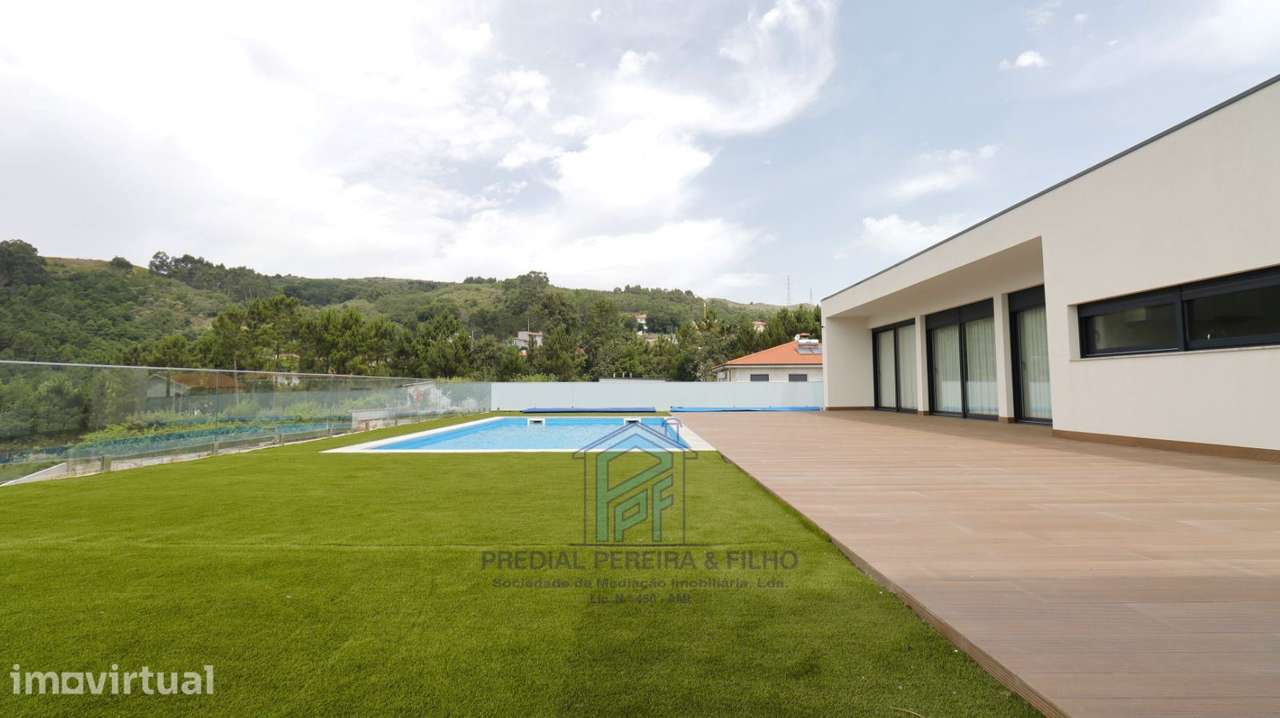 Moradia Térrea Moderna com Piscina e Vista Panorâmica - Baião / Grilo - Grande imagem: 4/30
