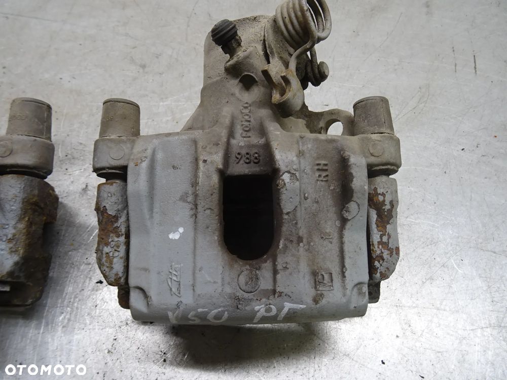 VOLVO V50 2.0TDCI ZACISK HAMULCOWY TYŁ PRAWY LEWY - 11