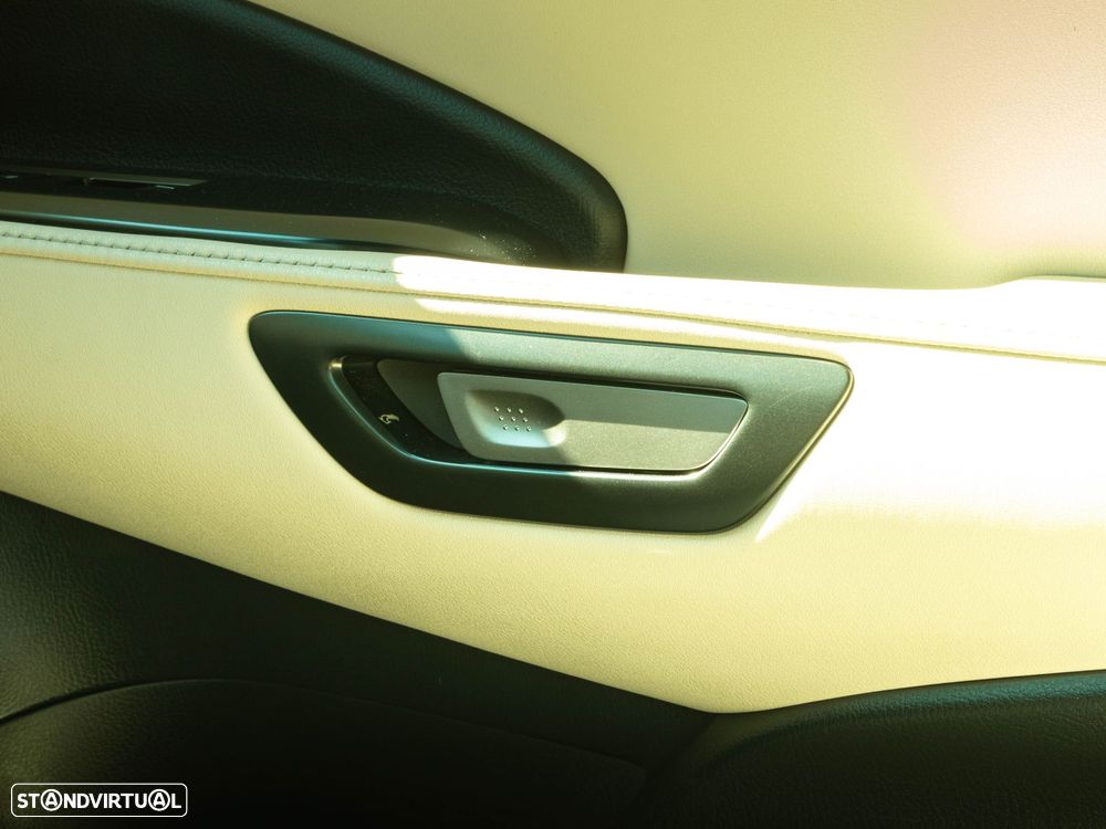 Lexus LBX Elegant - 35