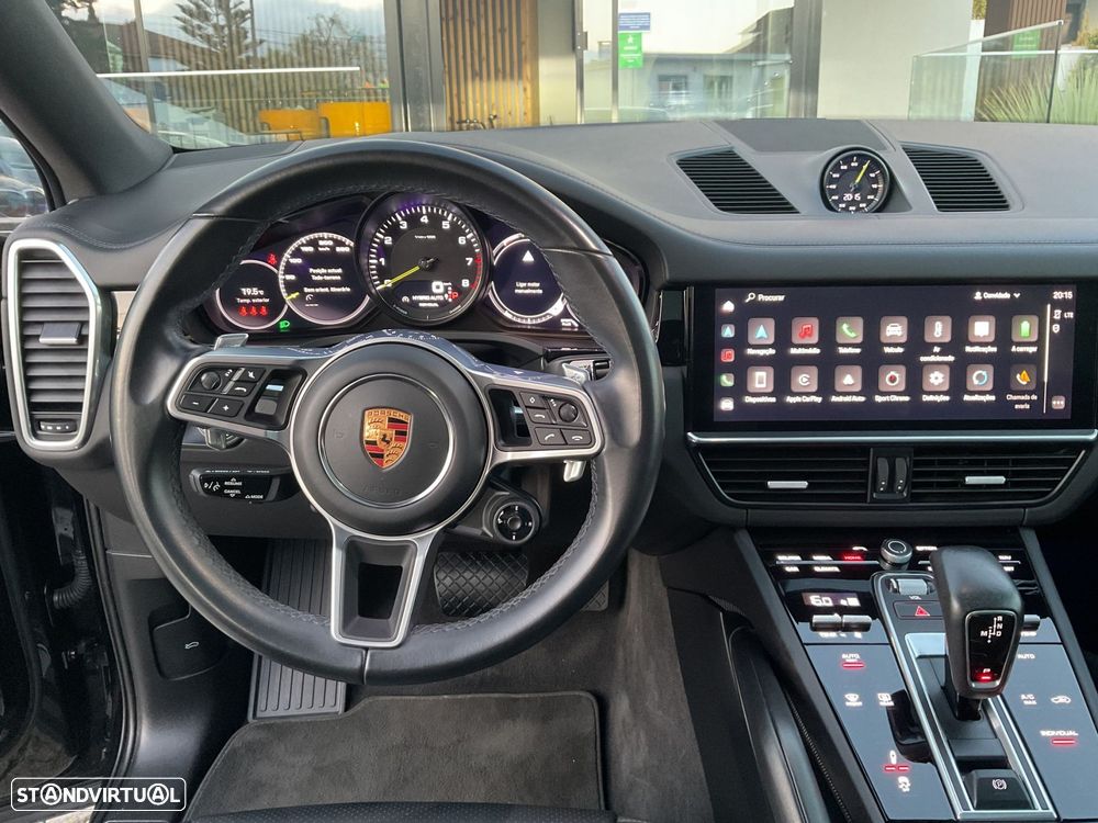 Porsche Cayenne Coupé E-Hybrid - 48