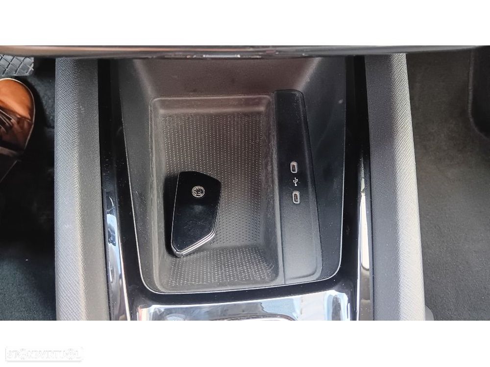 Skoda Octavia Break 2.0 TDI Ambition DSG - 27