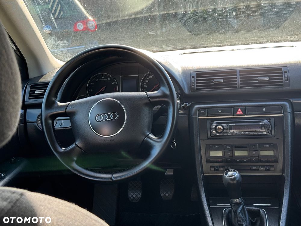 Audi A4 Avant - 23
