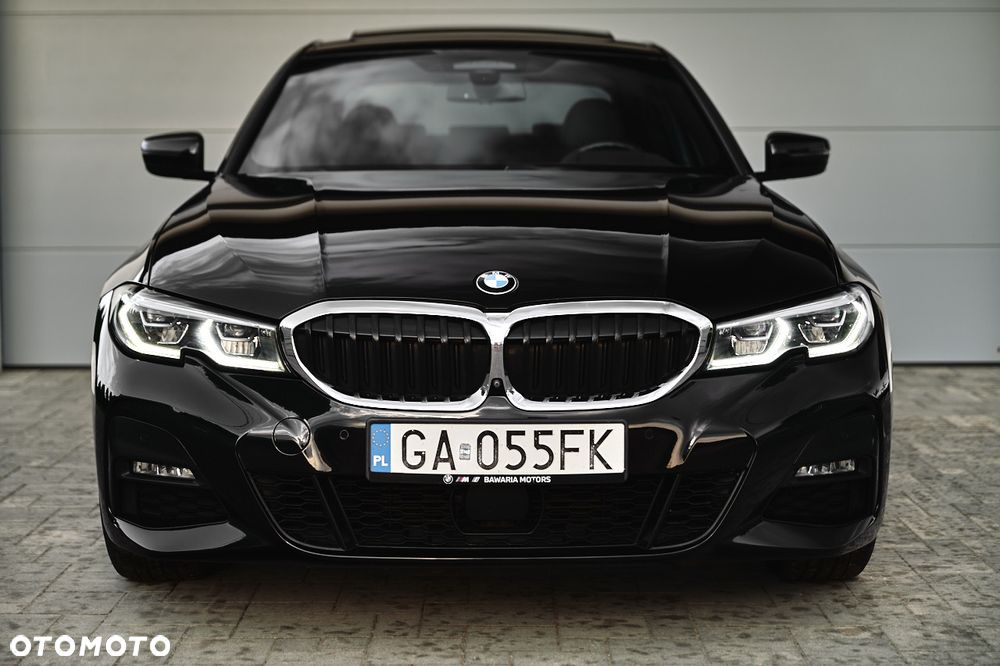 BMW Seria 3 320d xDrive mHEV M Sport sport - 7