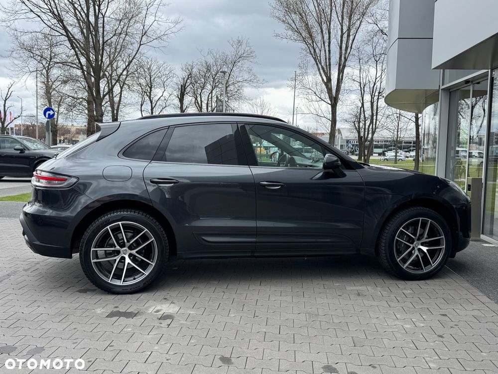 Porsche Macan Standard - 3