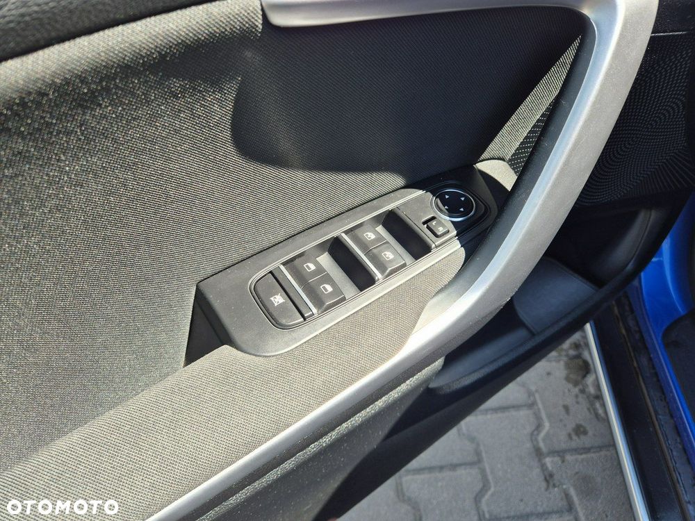 Kia XCeed 1.5 T-GDI M - 26