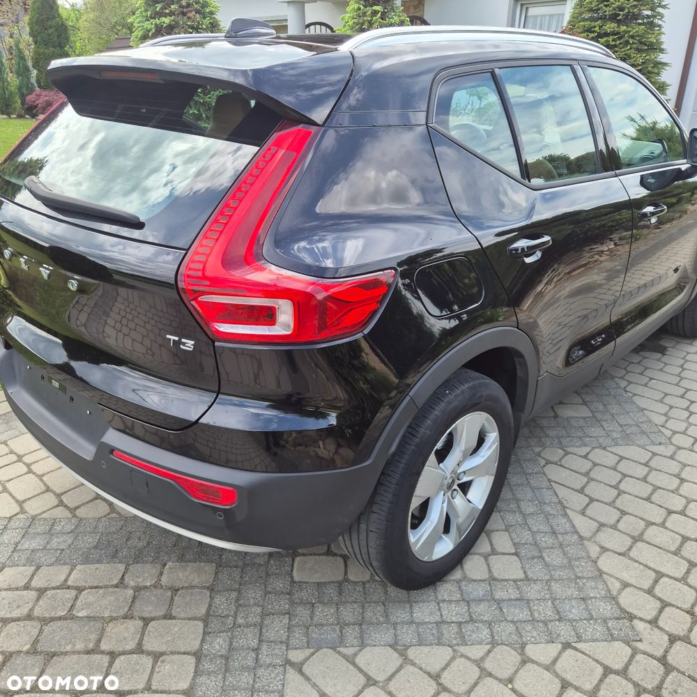 Volvo XC 40 T3 Momentum Core - 11