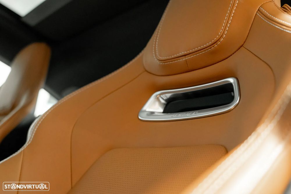 Jaguar F-Type 2.0 i4 R-Dynamic - 17