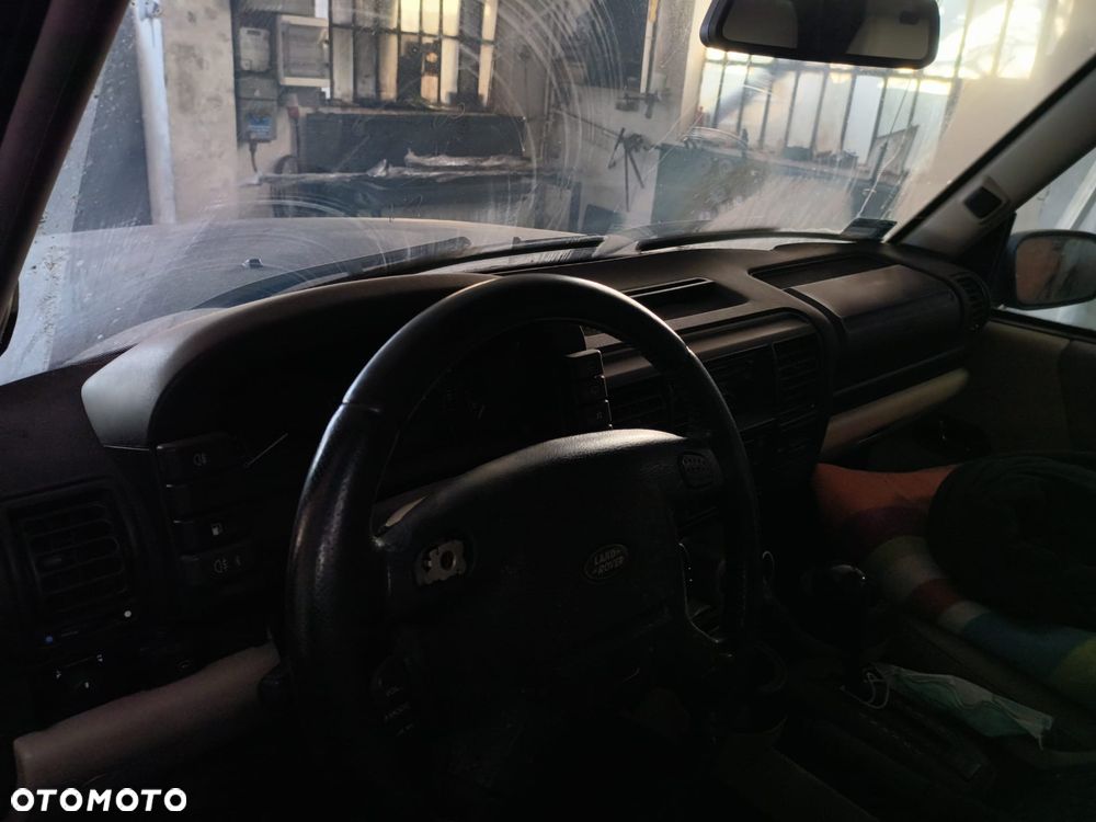 Land Rover Discovery - 5