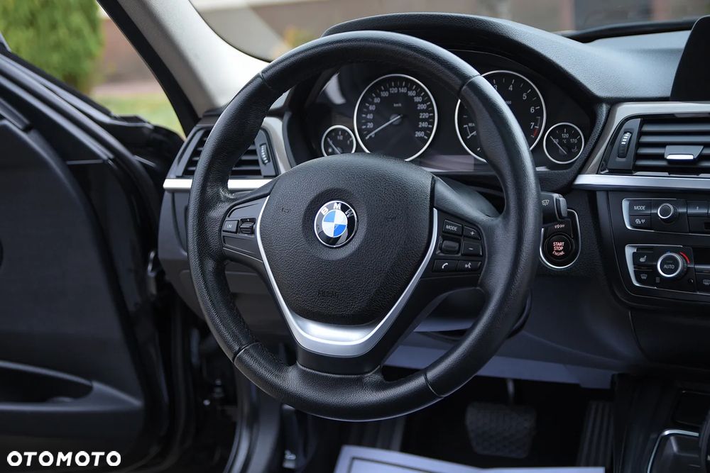 BMW Seria 3 316i Modern Line - 30