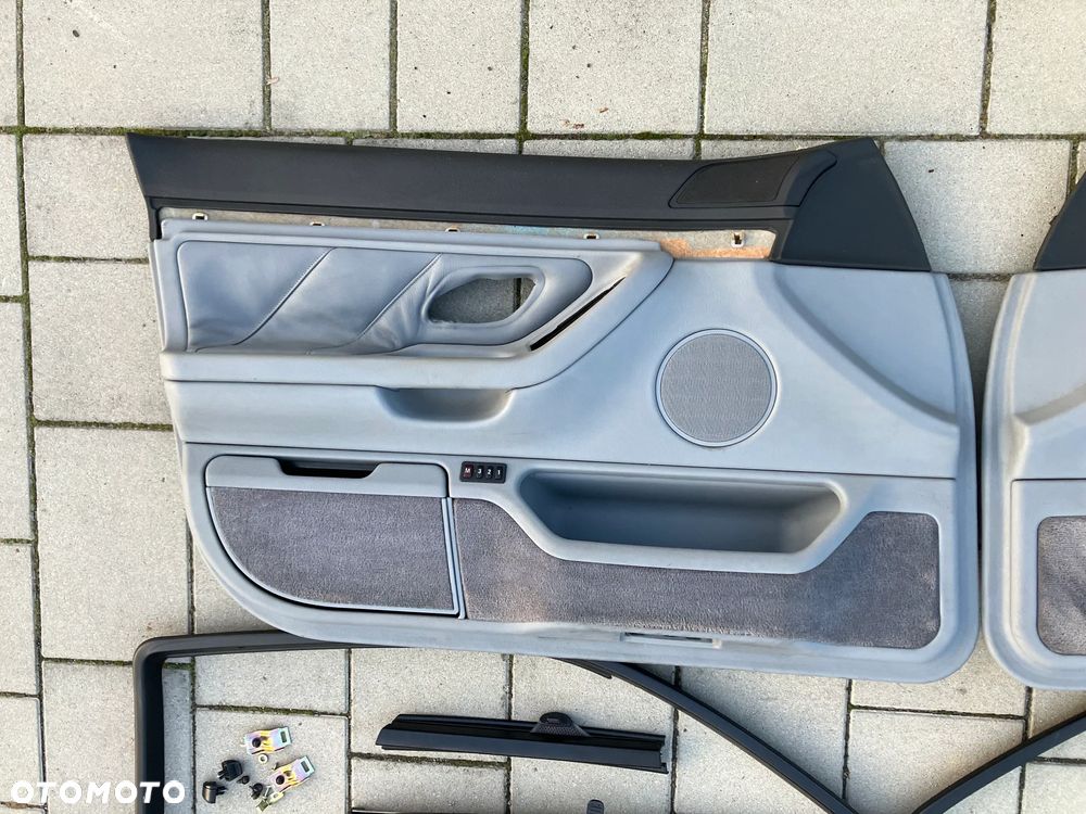 BOCZKI DRZWI BMW E38 PRZED LIFT WERSJA KRÓTKA ROLETKI ROLETY TRÓJKĄTY ZESTAW RARYTAS - 4