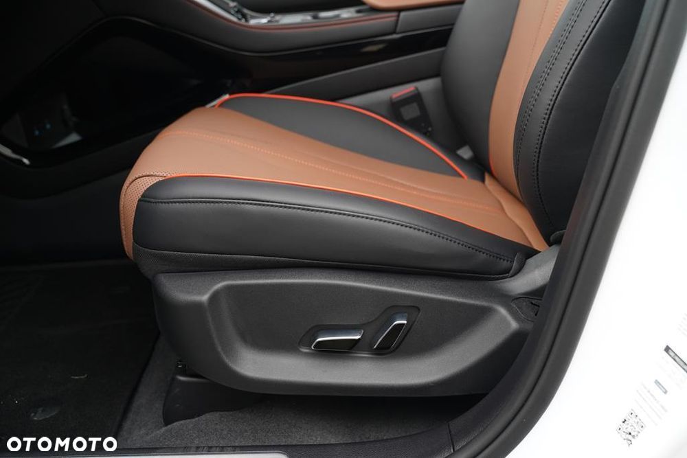 BYD Seal U DM-i 1.5T Design AWD - 15