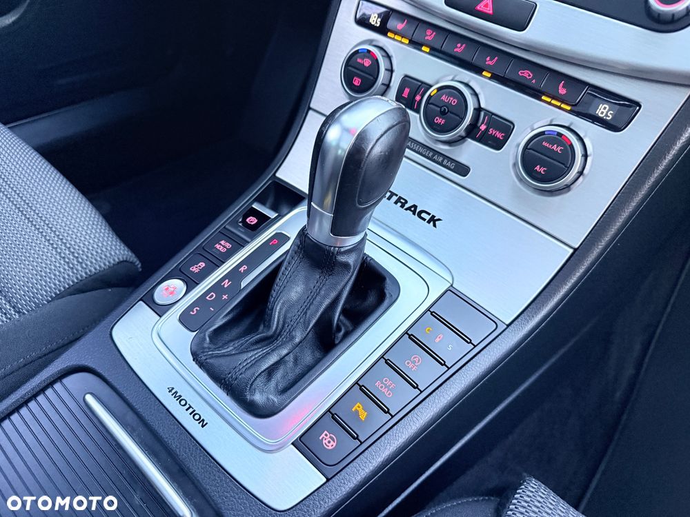 Volkswagen Passat Alltrack 2.0 TDI 4Mot DSG - 17