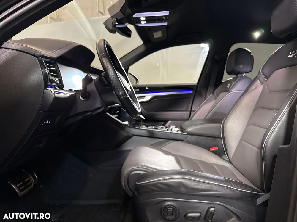 Volkswagen Touareg V6 TDI 4MOTION R-Line - 25