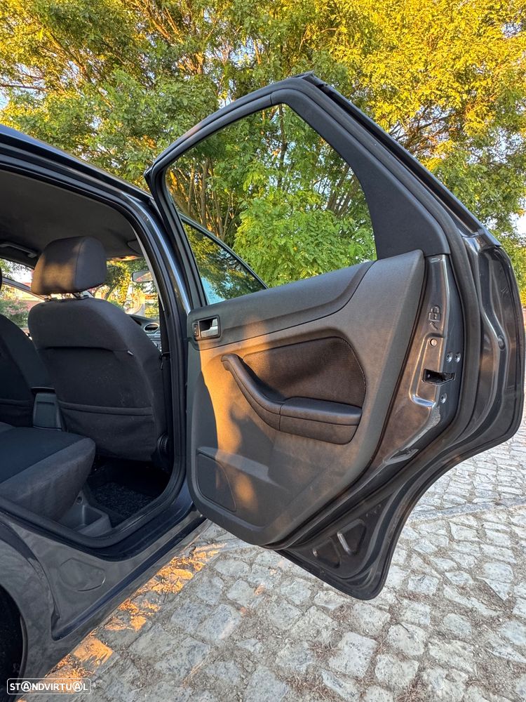 Ford Focus 1.6 TDCi Sport - 20