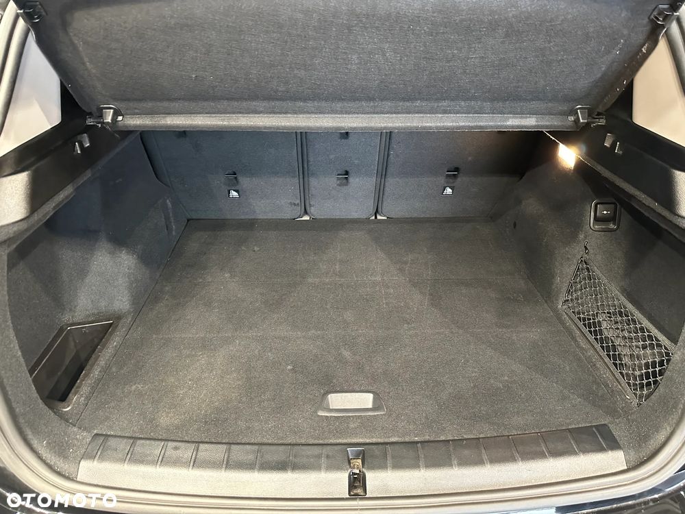 BMW X1 sDrive18i - 14