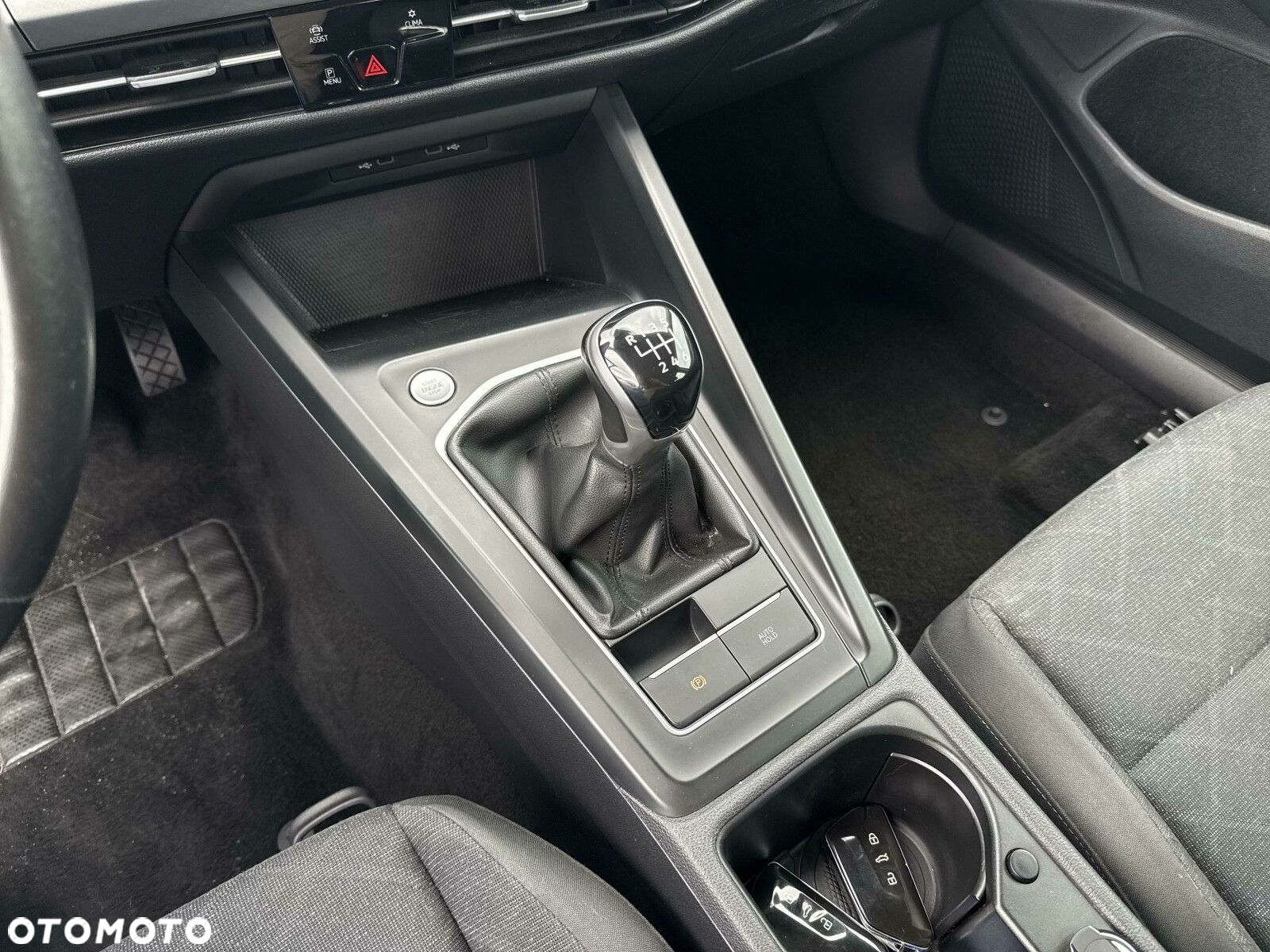 Volkswagen Golf VIII 1.5 TSI EVO Life - 16