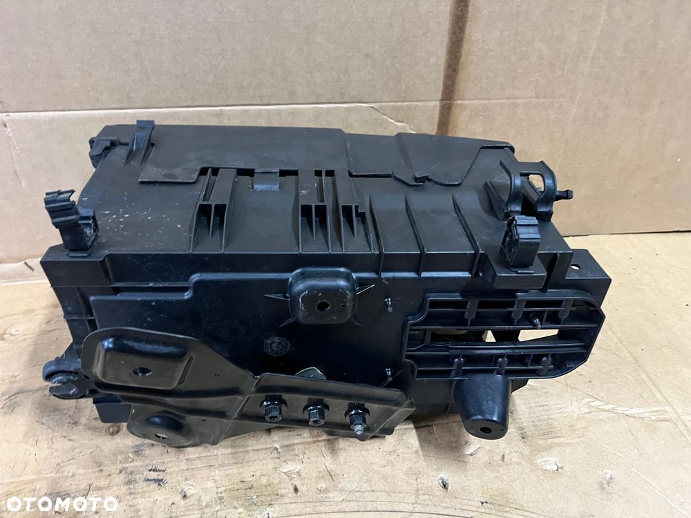 Obudowa podstawa akumulatora Opel Insignia A 13330951 13330946 - 5