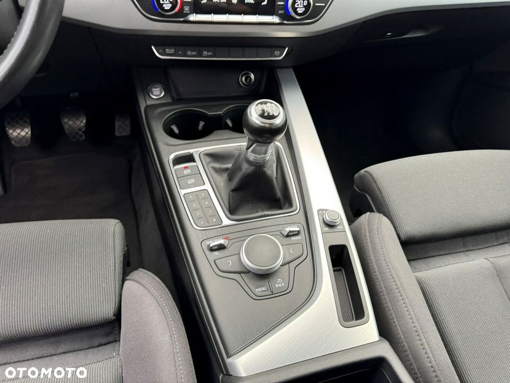 Audi A4 Avant 2.0 TDI ultra sport - 16