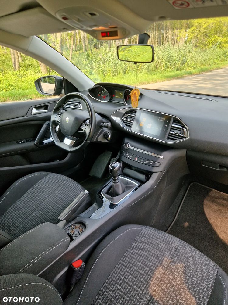 Peugeot 308 - 10