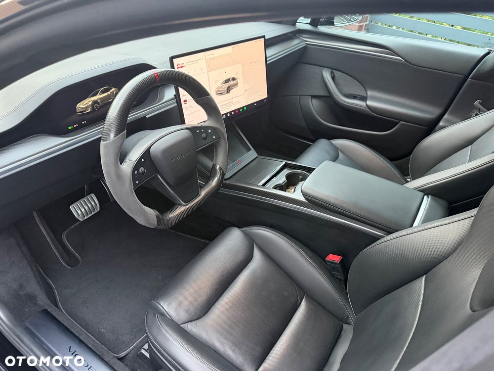 Tesla Model S Plaid - 10