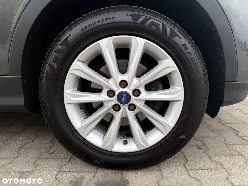 Ford Kuga 1.5 EcoBoost 2x4 Titanium - 17