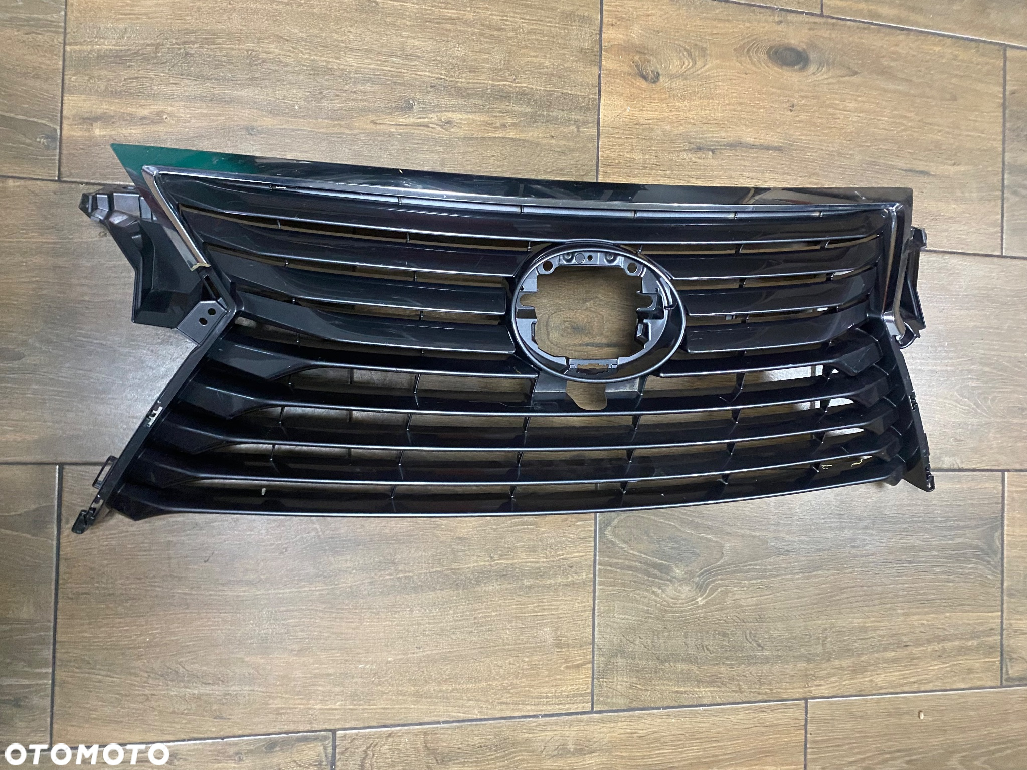 ATRAPA GRILL LEXUS RX 15-17 53111-48320 ORG. - 2