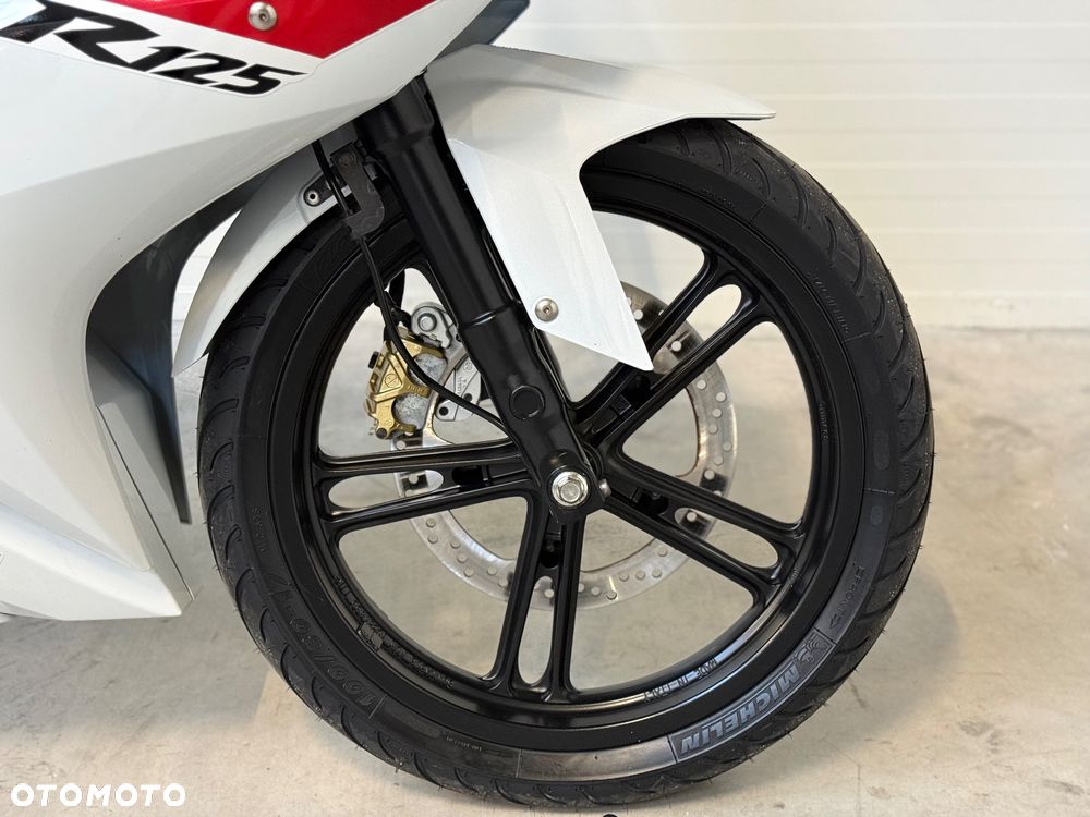 Yamaha R125 - 10