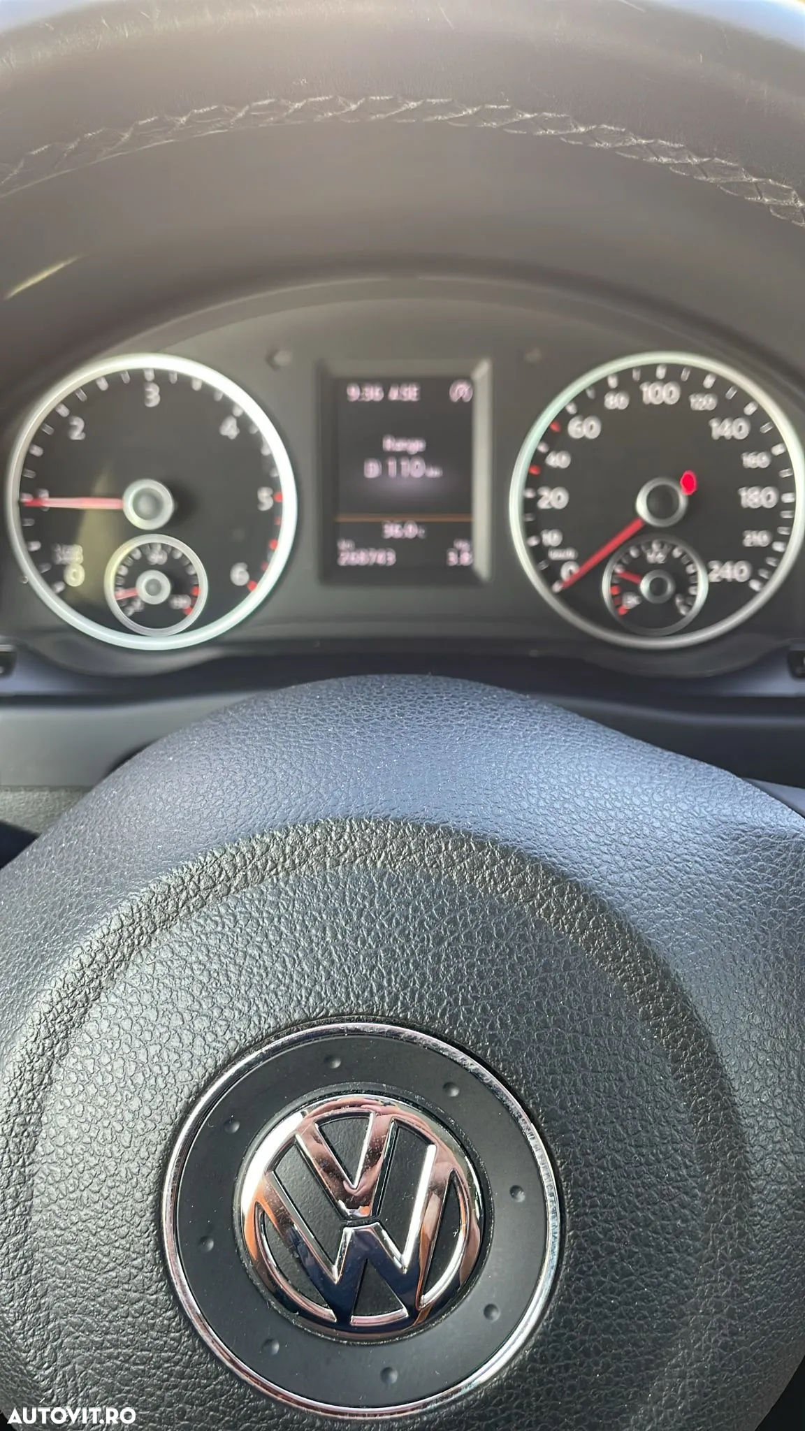 Volkswagen Tiguan - 9