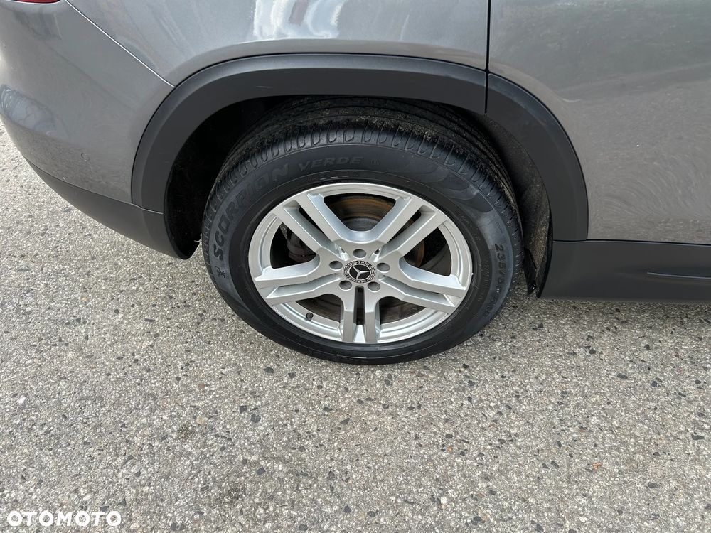 Mercedes-Benz GLB 200 Style 7G-DCT - 32
