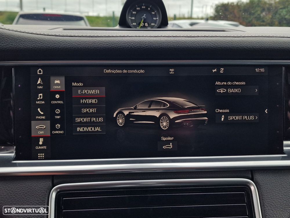 Porsche Panamera 4 E-Hybrid - 39