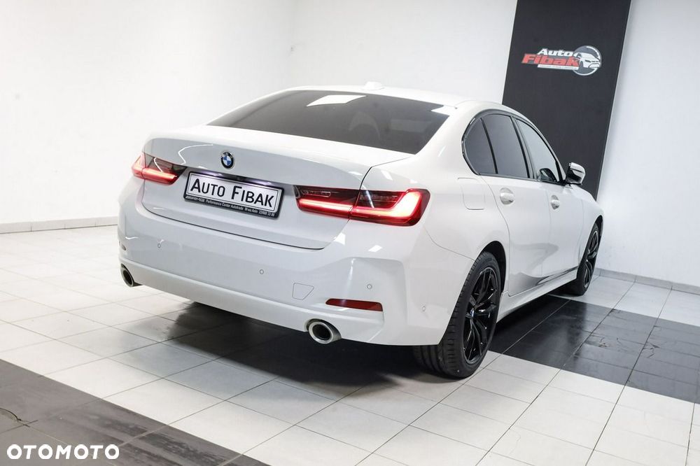BMW Seria 3 - 11