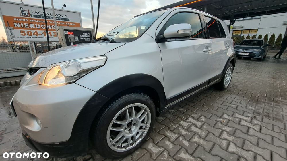 Toyota Urban Cruiser 1.4 D-4D Sol 4x4 - 7