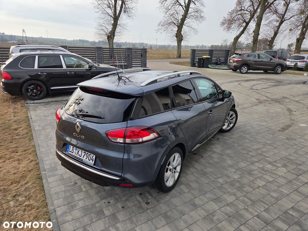 Renault Clio 1.2 16V 75 LIMITED - 7