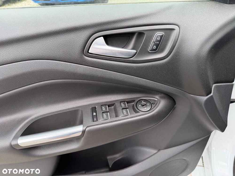 Ford Kuga 1.5 EcoBoost 2x4 Individual - 29